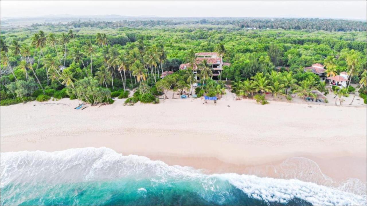 Serein Beach Hotel Tangalle Extérieur photo