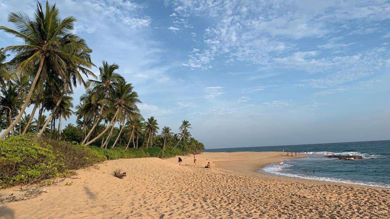 Serein Beach Hotel Tangalle Extérieur photo
